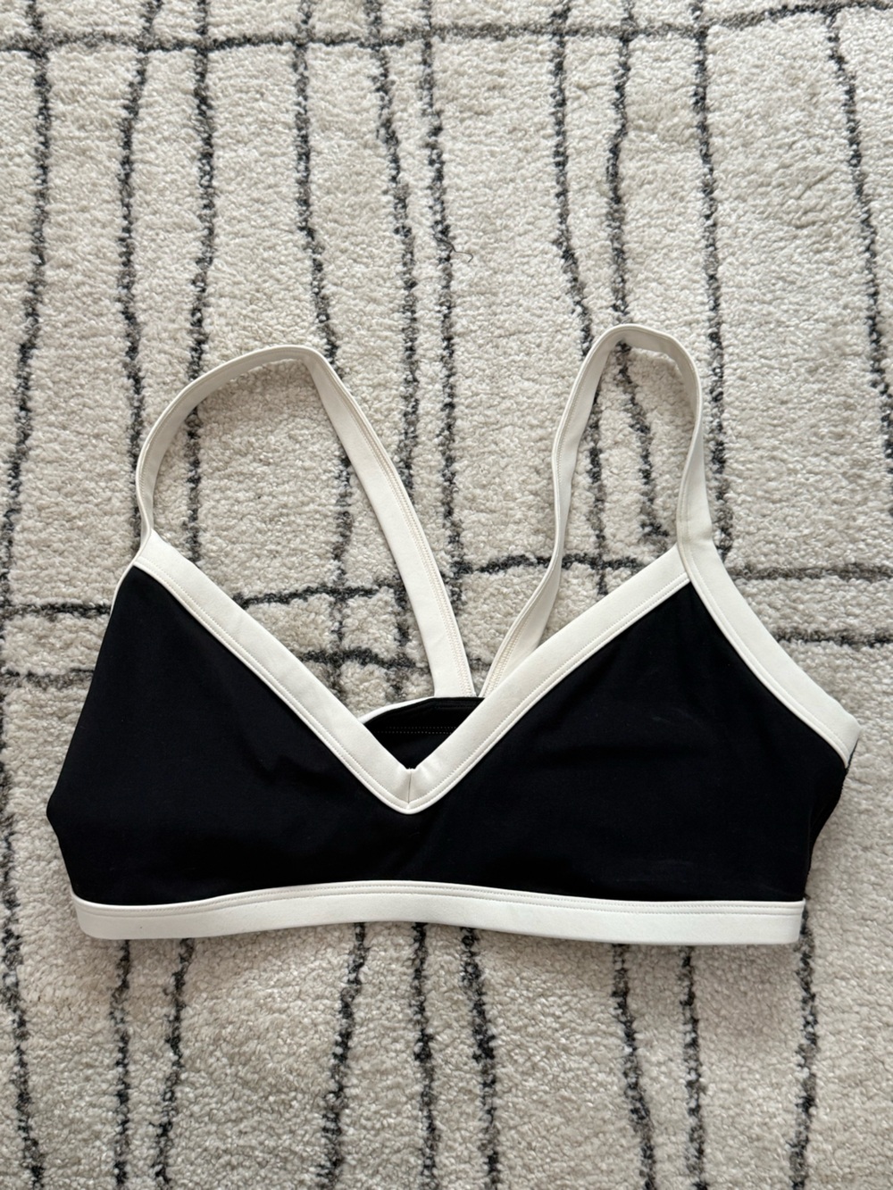 VUORI Black and White Sports Bra